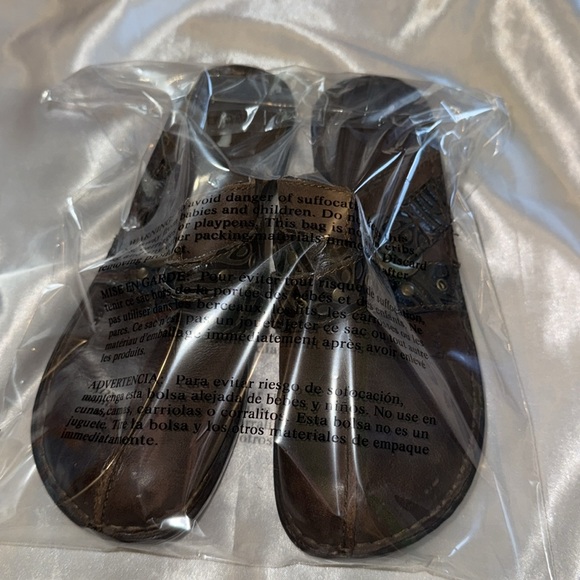 B.O.C. Mules - Women’s Karley Clog - Picture 6 of 10